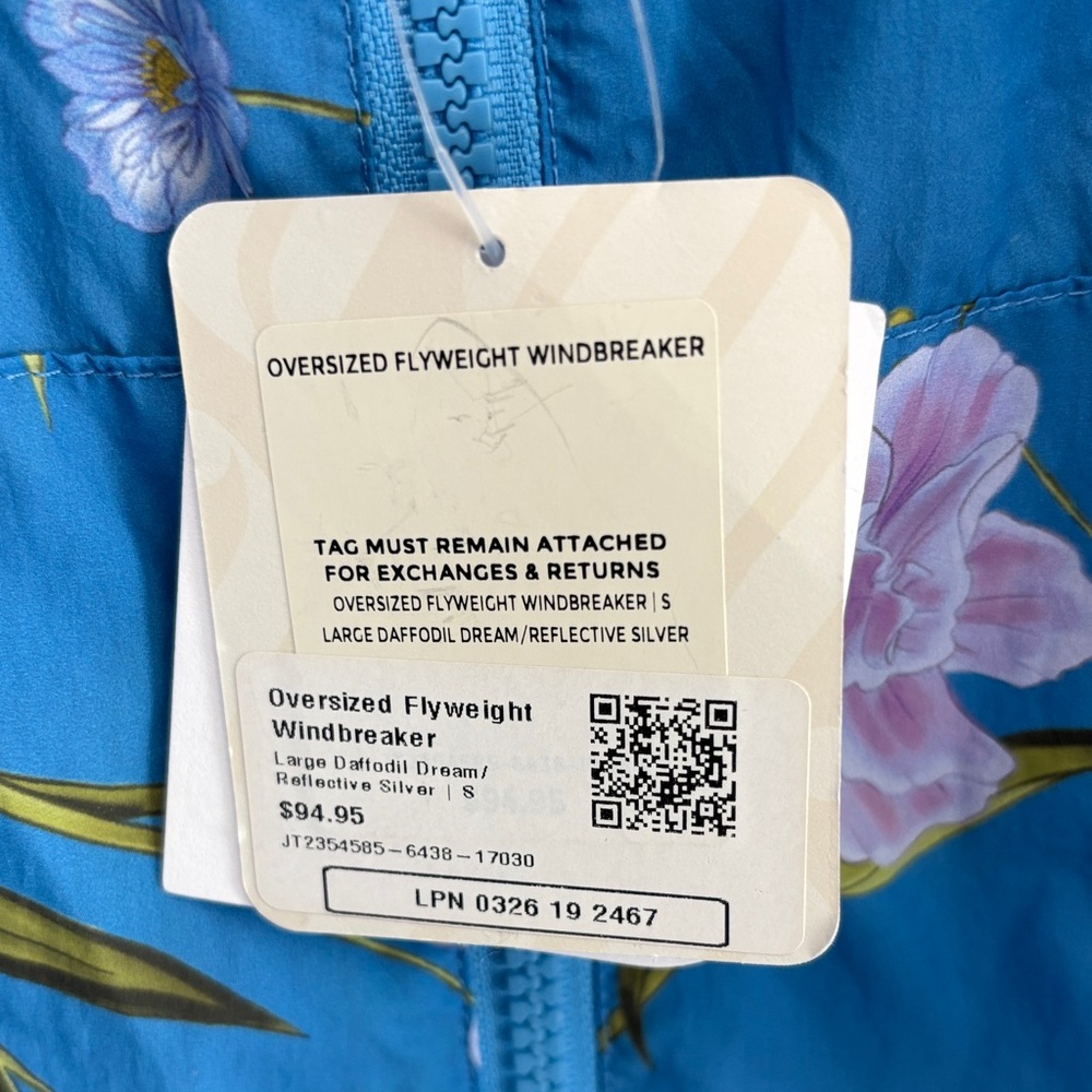 Fabletics Blue Floral windbreaker - Picture 2 of 8